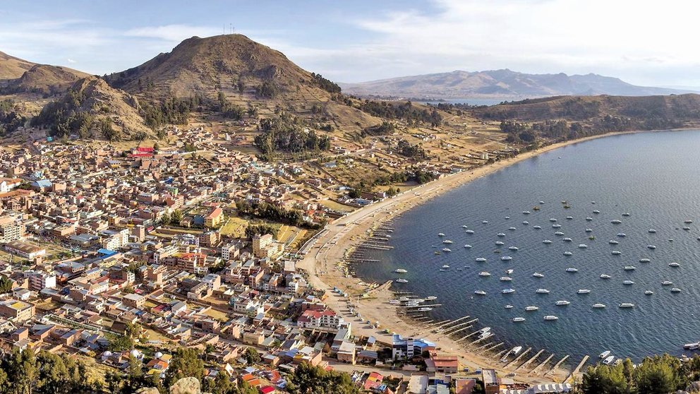 La Fascinante Historia De La Virgen De Copacabana De Bolivia A R o De la-fascinante-historia-de-la-virgen-de-copacabana-de-bolivia-a-r-o-de